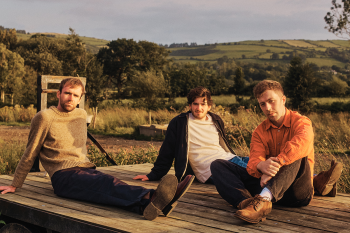 Frontier Touring Australia & New Zealand