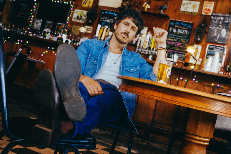 Frontier Touring Australia & New Zealand